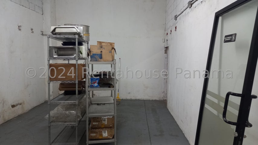 Warehouse for Sale in Colon Colon 03050